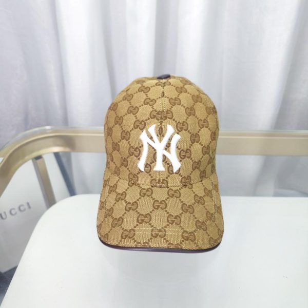 repliche,replica,perfette,siti di,affidabili,migliori siti,dove comprare,1:1,scarpe da ginnastica Cappellino da baseball floreale Ny in co-branding Gucci