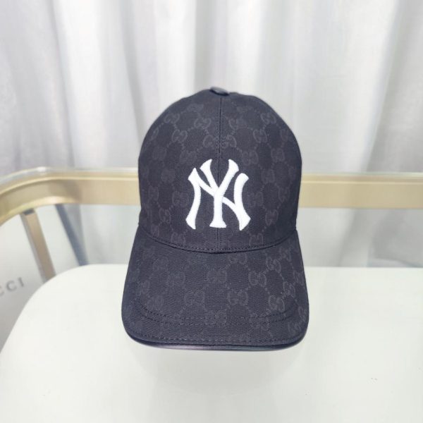 repliche,replica,perfette,siti di,affidabili,migliori siti,dove comprare,1:1,scarpe da ginnastica Cappellino da baseball floreale Ny in co-branding Gucci