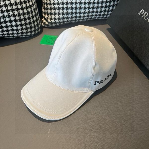repliche,replica,perfette,siti di,affidabili,migliori siti,dove comprare,1:1,scarpe da ginnastica Nuovo cappellino da baseball Prada con logo ricamato