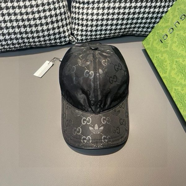 repliche,replica,perfette,siti di,affidabili,migliori siti,dove comprare,1:1,scarpe da ginnastica Gucci nuovo marchio congiunto Adidas e Gucci