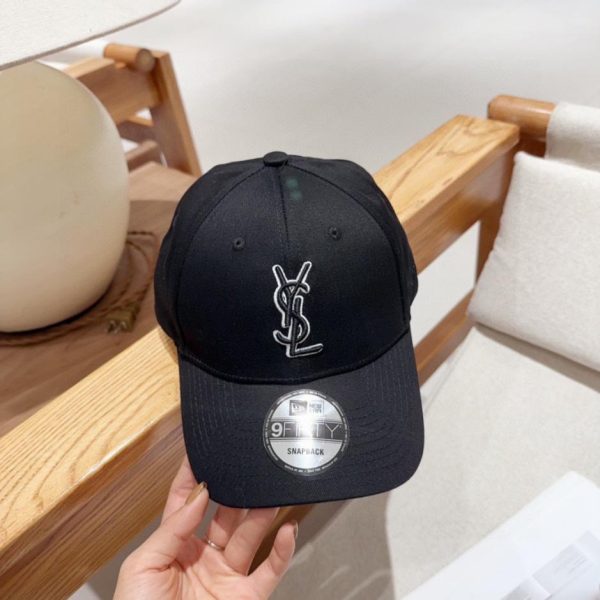 repliche,replica,perfette,siti di,affidabili,migliori siti,dove comprare,1:1,scarpe da ginnastica Cappello da baseball con lettera YSL ricamata