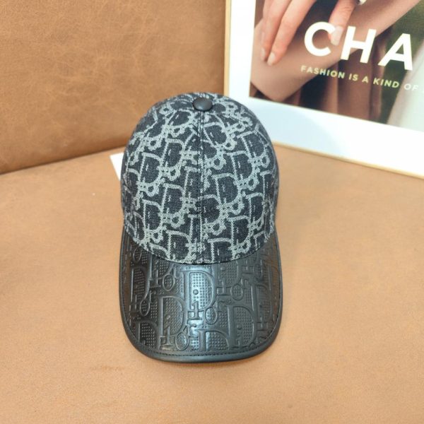 repliche,replica,perfette,siti di,affidabili,migliori siti,dove comprare,1:1,scarpe da ginnastica Nuovo berretto da baseball Dior in denim e pelle 24S