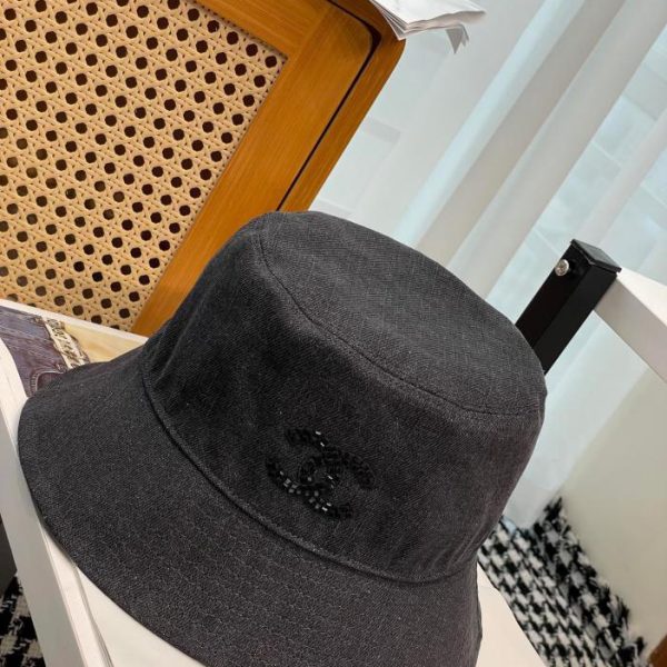 repliche,replica,perfette,siti di,affidabili,migliori siti,dove comprare,1:1,scarpe da ginnastica Cappello a secchiello Chanel 24ss nuovo stile