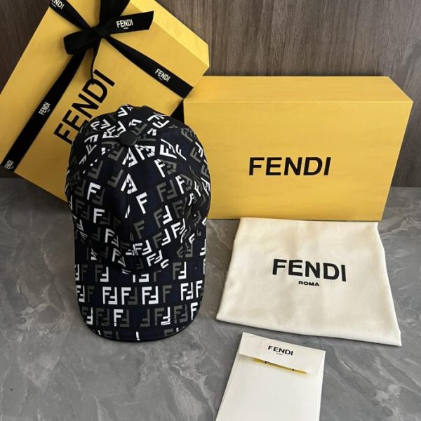 repliche,replica,perfette,siti di,affidabili,migliori siti,dove comprare,1:1,scarpe da ginnastica Classico berretto da baseball Fendi