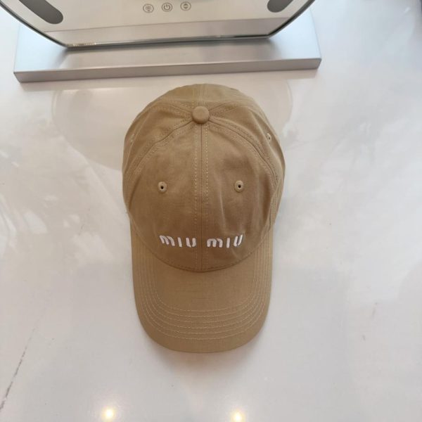 repliche,replica,perfette,siti di,affidabili,migliori siti,dove comprare,1:1,scarpe da ginnastica Nuovo berretto da baseball ricamato in puro cotone di MiuMiu