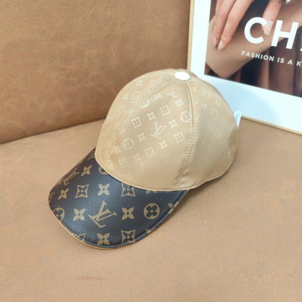 repliche,replica,perfette,siti di,affidabili,migliori siti,dove comprare,1:1,scarpe da ginnastica Cappello da baseball in pelle patchwork di Louis Vuitton