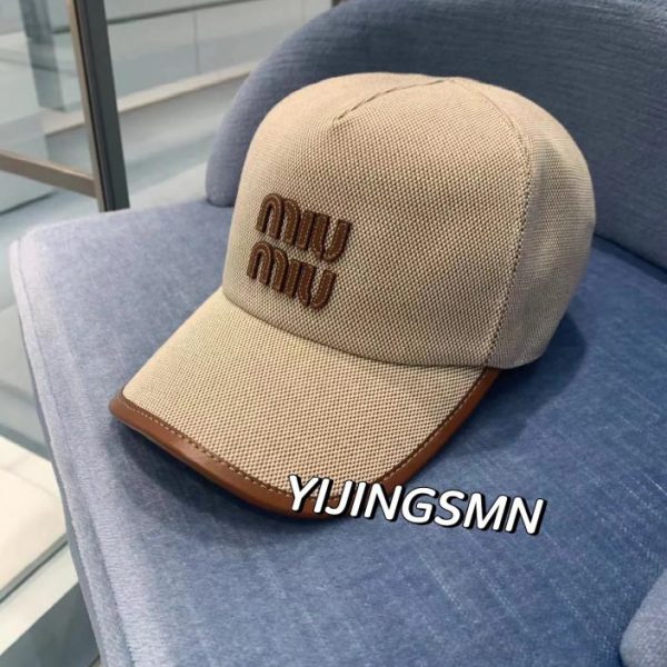 repliche,replica,perfette,siti di,affidabili,migliori siti,dove comprare,1:1,scarpe da ginnastica Il nuovo cappellino da baseball in tela di MiuMiu24s