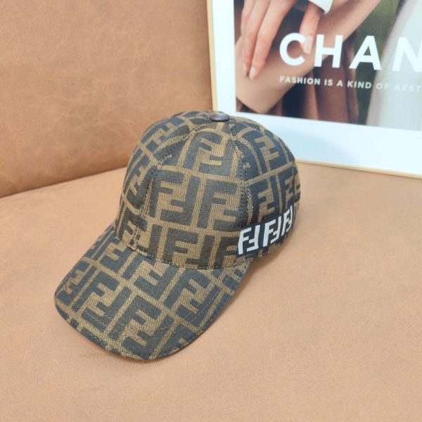 repliche,replica,perfette,siti di,affidabili,migliori siti,dove comprare,1:1,scarpe da ginnastica Cappello da baseball FENDI