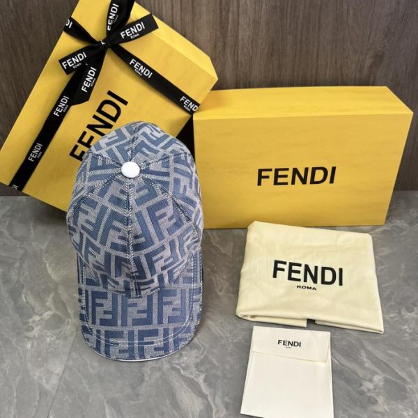 repliche,replica,perfette,siti di,affidabili,migliori siti,dove comprare,1:1,scarpe da ginnastica Classico berretto da baseball Fendi