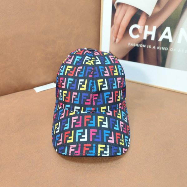 repliche,replica,perfette,siti di,affidabili,migliori siti,dove comprare,1:1,scarpe da ginnastica Cappello da baseball di Fendi
