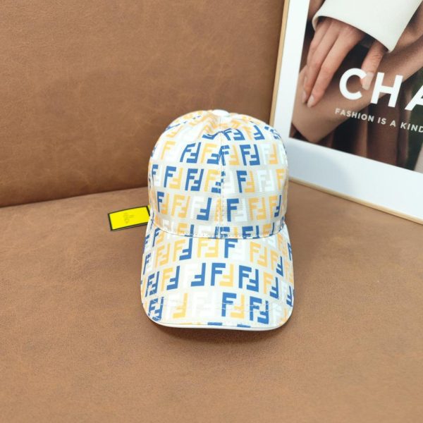 repliche,replica,perfette,siti di,affidabili,migliori siti,dove comprare,1:1,scarpe da ginnastica Cappello da baseball di Fendi