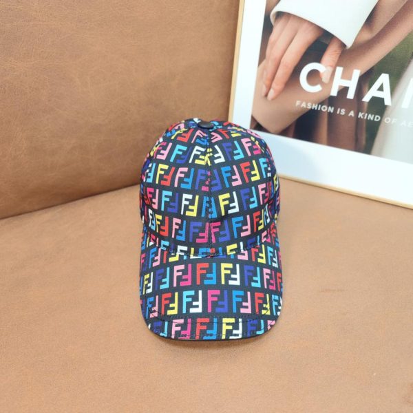 repliche,replica,perfette,siti di,affidabili,migliori siti,dove comprare,1:1,scarpe da ginnastica Cappello da baseball di Fendi