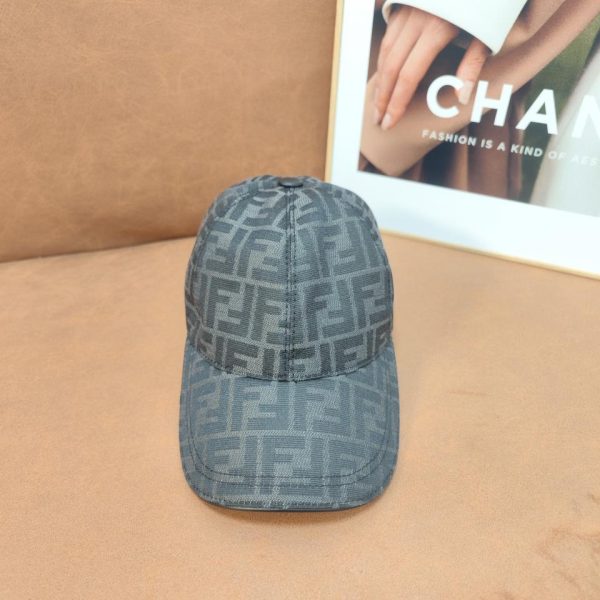 repliche,replica,perfette,siti di,affidabili,migliori siti,dove comprare,1:1,scarpe da ginnastica Cappellino da baseball Fendi nuovo stile
