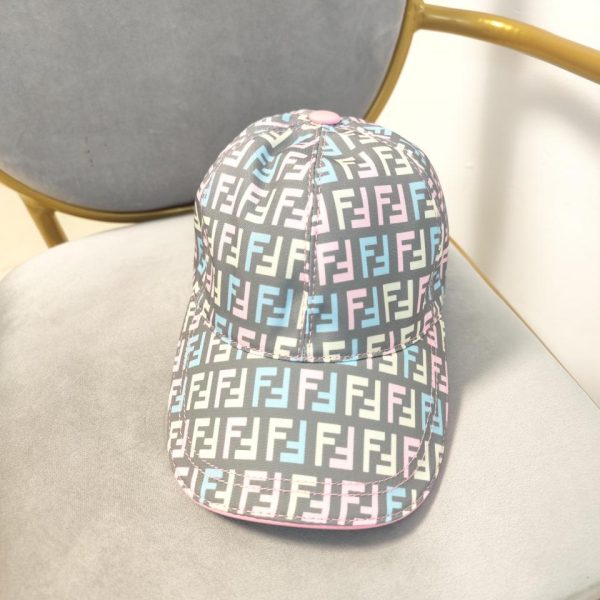 repliche,replica,perfette,siti di,affidabili,migliori siti,dove comprare,1:1,scarpe da ginnastica Cappello da baseball di Fendi