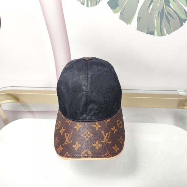 repliche,replica,perfette,siti di,affidabili,migliori siti,dove comprare,1:1,scarpe da ginnastica Berretto da baseball in pelle patchwork con lettere grandi di Louis Vuitton