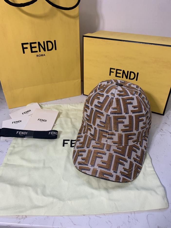 repliche,replica,perfette,siti di,affidabili,migliori siti,dove comprare,1:1,scarpe da ginnastica Cappellino da baseball classico Fendi Double F Jacquard Festival repliche,replica,perfette,siti di,affidabili,migliori siti,dove comprare,1:1,scarpe da ginnastica Cappellino da baseball classico Fendi Double F Jacquard Festival