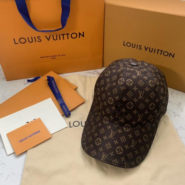 repliche,replica,perfette,siti di,affidabili,migliori siti,dove comprare,1:1,scarpe da ginnastica Cappellino da baseball in edizione limitata del sito ufficiale Louis Vuitton