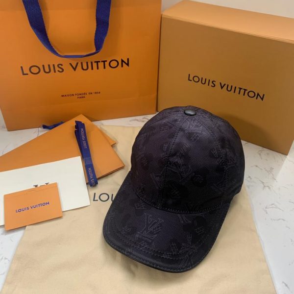 repliche,replica,perfette,siti di,affidabili,migliori siti,dove comprare,1:1,scarpe da ginnastica Il nuovo berretto da baseball in tessuto impermeabile di Louis Vuitton primo strato di bordi in pelle di vacchetta