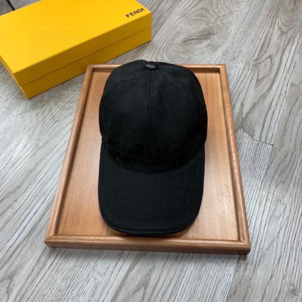Ultimo stile Fendi