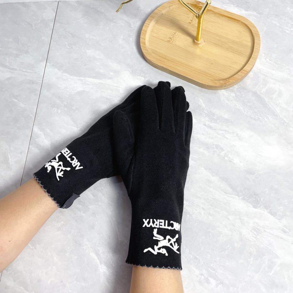 repliche,replica,perfette,siti di,affidabili,migliori siti,dove comprare,1:1,scarpe da ginnastica Arcteryx 2024 Guanti in lana autunno e inverno Taglia unica per tutti repliche,replica,perfette,siti di,affidabili,migliori siti,dove comprare,1:1,scarpe da ginnastica Arcteryx 2024 Guanti in lana autunno e inverno Taglia unica per tutti