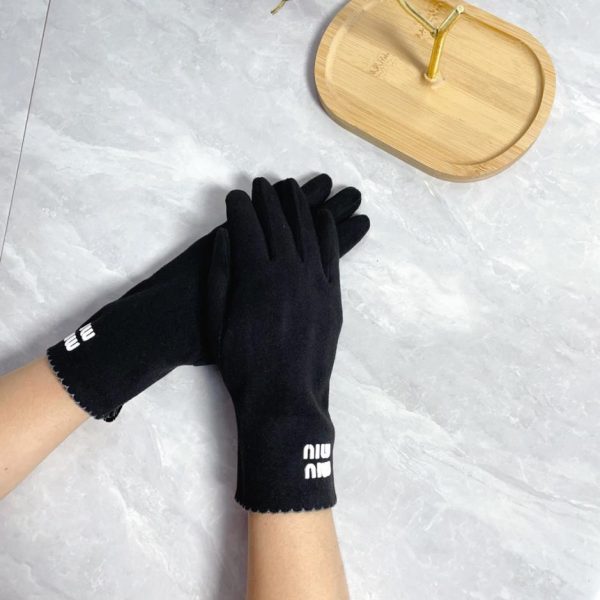 repliche,replica,perfette,siti di,affidabili,migliori siti,dove comprare,1:1,scarpe da ginnastica Guanti Miumiu Counter in lana nuova