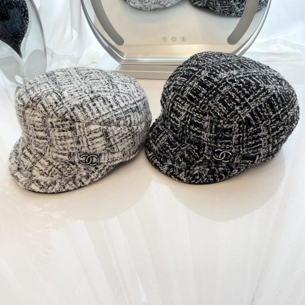 repliche,replica,perfette,siti di,affidabili,migliori siti,dove comprare,1:1,scarpe da ginnastica Cappello da strillone Chanel in tessuto di lana nuovo