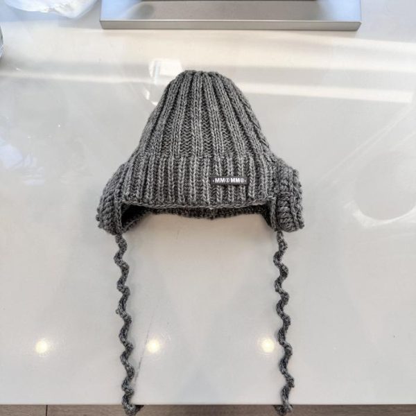repliche,replica,perfette,siti di,affidabili,migliori siti,dove comprare,1:1,scarpe da ginnastica Margiela mm6 nuovo berretto in maglia con protezione per le orecchie autunnale e invernale