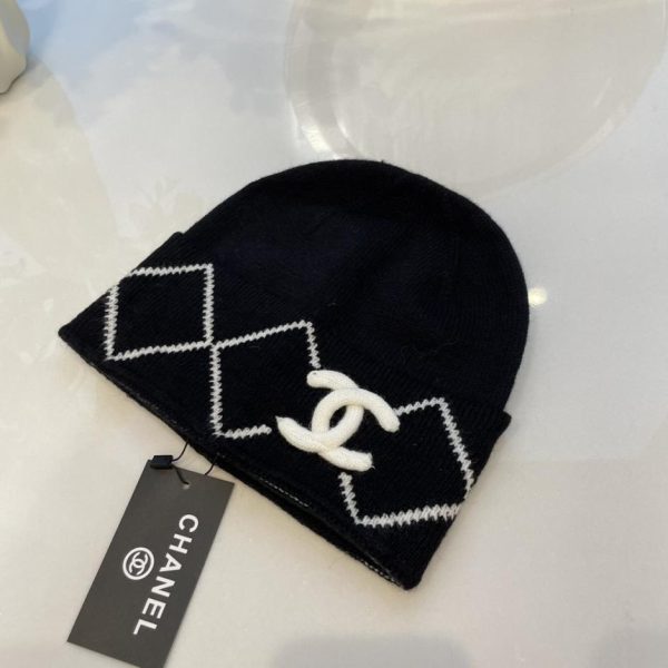 repliche,replica,perfette,siti di,affidabili,migliori siti,dove comprare,1:1,scarpe da ginnastica Chanel nuovo cappello lavorato a maglia autunno e inverno cappello lavorato a maglia con logo doppia C a quadri con diamanti