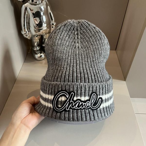 repliche,replica,perfette,siti di,affidabili,migliori siti,dove comprare,1:1,scarpe da ginnastica Chanel nuovo cappello di pelliccia autunnale e invernale in tessuto di lana