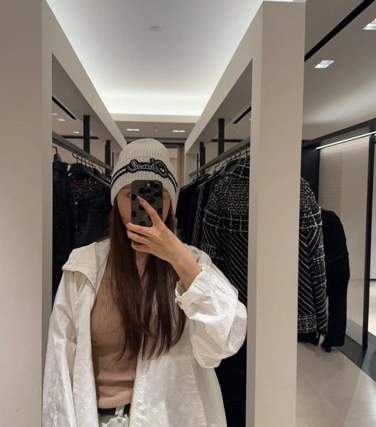 repliche,replica,perfette,siti di,affidabili,migliori siti,dove comprare,1:1,scarpe da ginnastica Chanel nuovo cappello di pelliccia autunnale e invernale in tessuto di lana