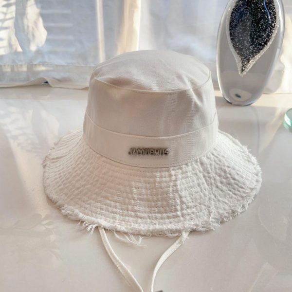 repliche,replica,perfette,siti di,affidabili,migliori siti,dove comprare,1:1,scarpe da ginnastica Cappello da pescatore Jacquemus con coulisse e taglio vivo