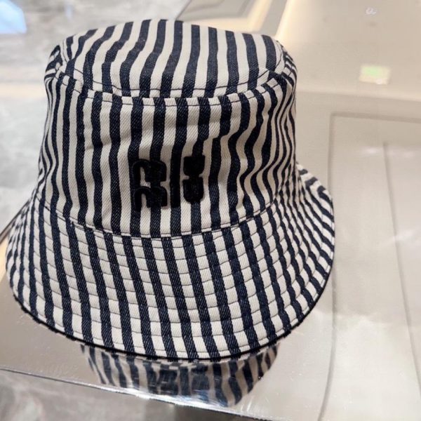 repliche,replica,perfette,siti di,affidabili,migliori siti,dove comprare,1:1,scarpe da ginnastica Cappello a secchiello double face di MiuMiu