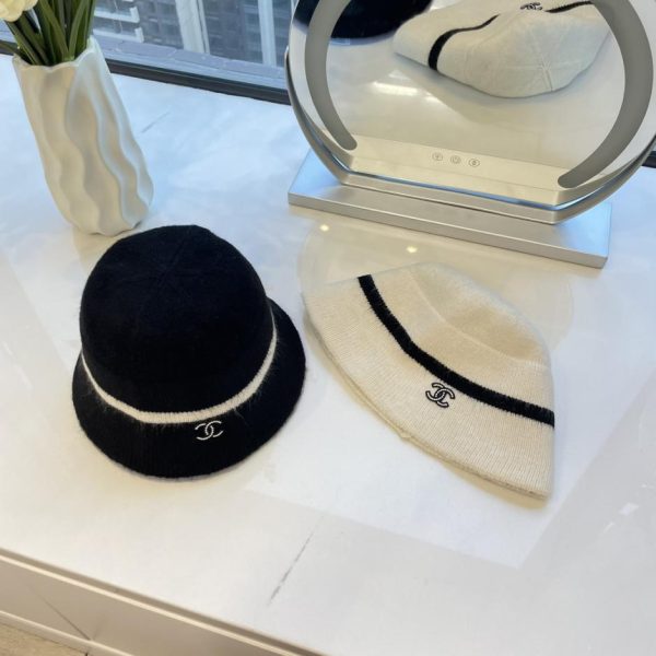 repliche,replica,perfette,siti di,affidabili,migliori siti,dove comprare,1:1,scarpe da ginnastica Nuovo cappello a secchiello Chanel con perle