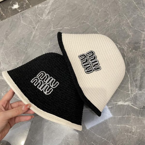 repliche,replica,perfette,siti di,affidabili,migliori siti,dove comprare,1:1,scarpe da ginnastica Cappello da pescatore in ciniglia di MiuMiu