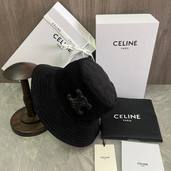 repliche,replica,perfette,siti di,affidabili,migliori siti,dove comprare,1:1,scarpe da ginnastica Cappello a secchiello Triomphe in denim lavato scuro di Celine