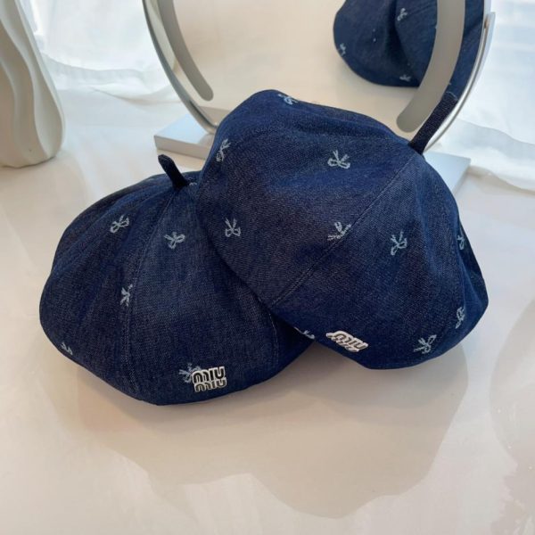 repliche,replica,perfette,siti di,affidabili,migliori siti,dove comprare,1:1,scarpe da ginnastica Nuovo berretto autunnale di MiuMiu