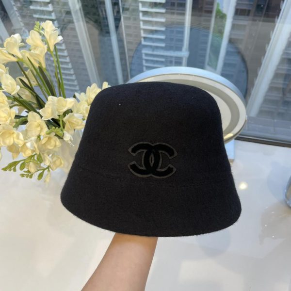 repliche,replica,perfette,siti di,affidabili,migliori siti,dove comprare,1:1,scarpe da ginnastica Cappello a secchiello Chanel in lana nuova, piccolo cappello a secchiello piatto