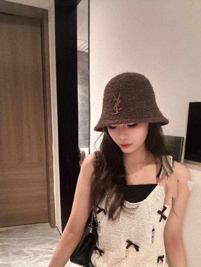 repliche,replica,perfette,siti di,affidabili,migliori siti,dove comprare,1:1,scarpe da ginnastica Cappello in agnello YSL repliche,replica,perfette,siti di,affidabili,migliori siti,dove comprare,1:1,scarpe da ginnastica Cappello in agnello YSL