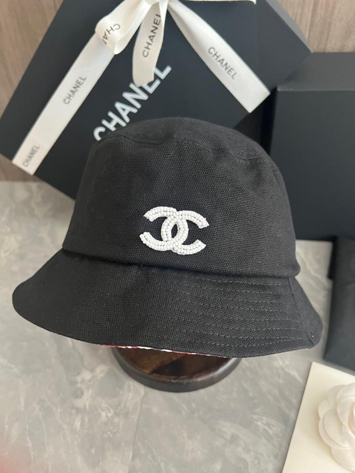 repliche,replica,perfette,siti di,affidabili,migliori siti,dove comprare,1:1,scarpe da ginnastica Cappello ricamato Chanel con delicato disegno di perline repliche,replica,perfette,siti di,affidabili,migliori siti,dove comprare,1:1,scarpe da ginnastica Cappello ricamato Chanel con delicato disegno di perline