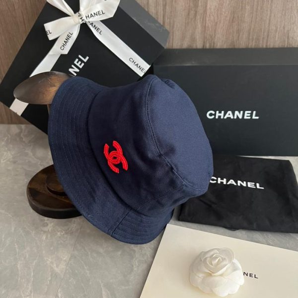 repliche,replica,perfette,siti di,affidabili,migliori siti,dove comprare,1:1,scarpe da ginnastica Chanel con cappello ricamato dal design raffinato con perline