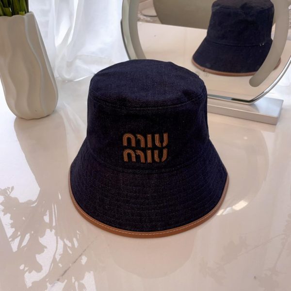 repliche,replica,perfette,siti di,affidabili,migliori siti,dove comprare,1:1,scarpe da ginnastica Nuovo cappello bucket in tela di MiuMiu