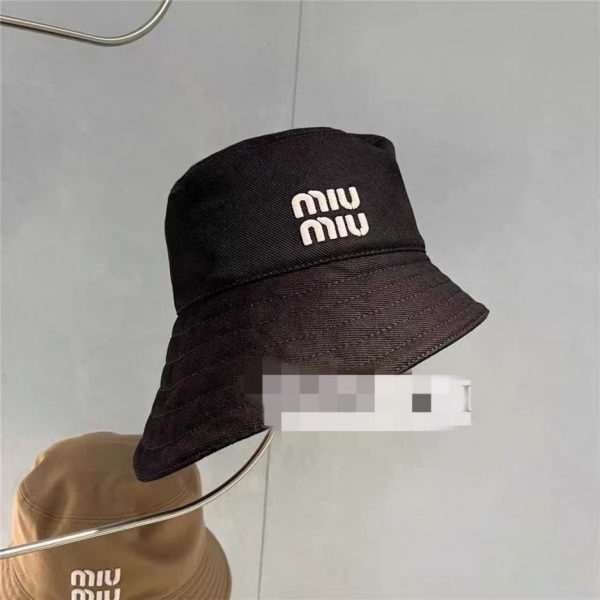 repliche,replica,perfette,siti di,affidabili,migliori siti,dove comprare,1:1,scarpe da ginnastica Nuovo cappello da pescatore a tesa irregolare di MiuMiu
