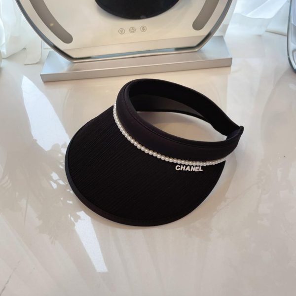 repliche,replica,perfette,siti di,affidabili,migliori siti,dove comprare,1:1,scarpe da ginnastica Nuovo cappello a cilindro vuoto con perle francesi di MiuMiu