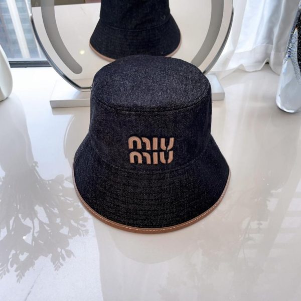 repliche,replica,perfette,siti di,affidabili,migliori siti,dove comprare,1:1,scarpe da ginnastica Nuovo cappello bucket in tela di MiuMiu