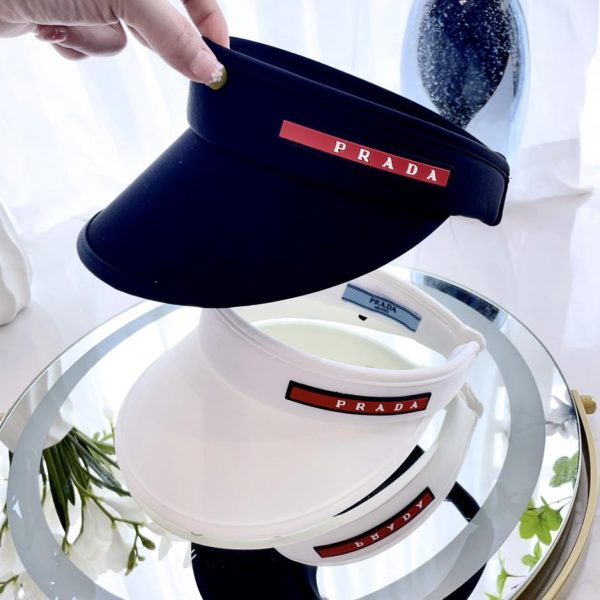 repliche,replica,perfette,siti di,affidabili,migliori siti,dove comprare,1:1,scarpe da ginnastica Il nuovo cappello a cilindro cavo in stile sportivo di Prada 猫 uguale per uomo e donna