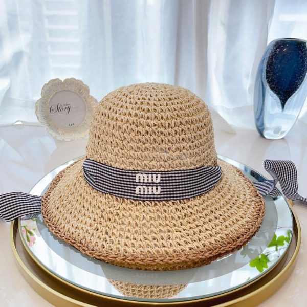 repliche,replica,perfette,siti di,affidabili,migliori siti,dove comprare,1:1,scarpe da ginnastica MiuMiu nuovo stile gancio a mano cappello da pescatore stile loli cappello da pescatore con nastro antivento