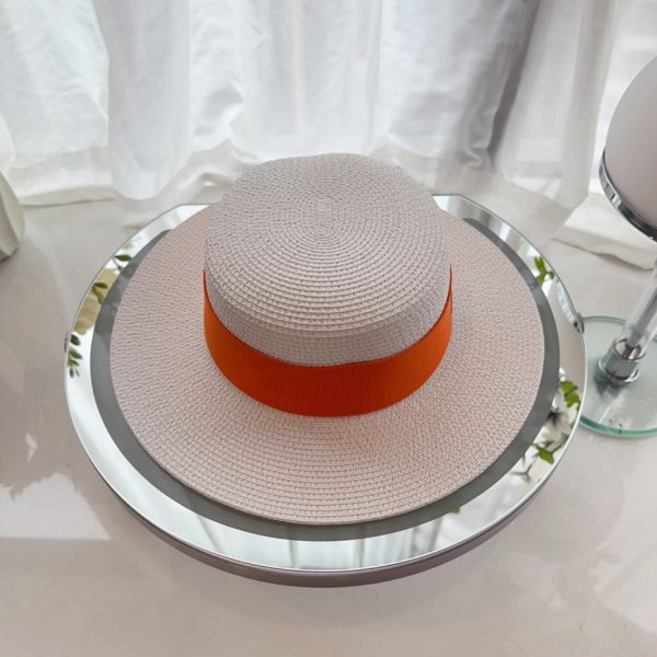 repliche,replica,perfette,siti di,affidabili,migliori siti,dove comprare,1:1,scarpe da ginnastica Nuovo cappello piatto Chanel in tessuto colorato