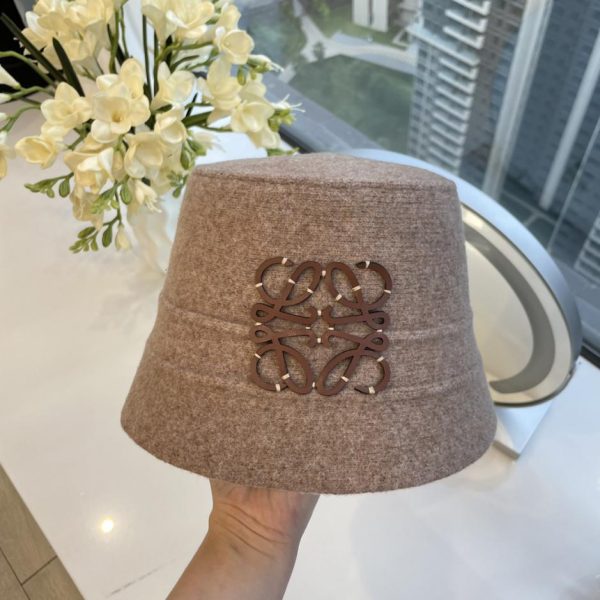 repliche,replica,perfette,siti di,affidabili,migliori siti,dove comprare,1:1,scarpe da ginnastica Loewe nuovo cappello a secchiello in lana autunno e inverno cappello a secchiello in morbida pelliccia con sommit脿 piatta