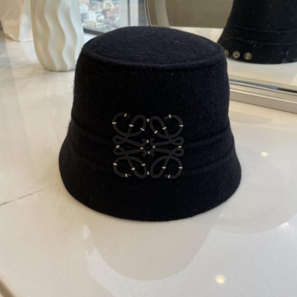 repliche,replica,perfette,siti di,affidabili,migliori siti,dove comprare,1:1,scarpe da ginnastica Loewe nuovo cappello a secchiello in lana autunno e inverno cappello a secchiello in morbida pelliccia con sommit脿 piatta