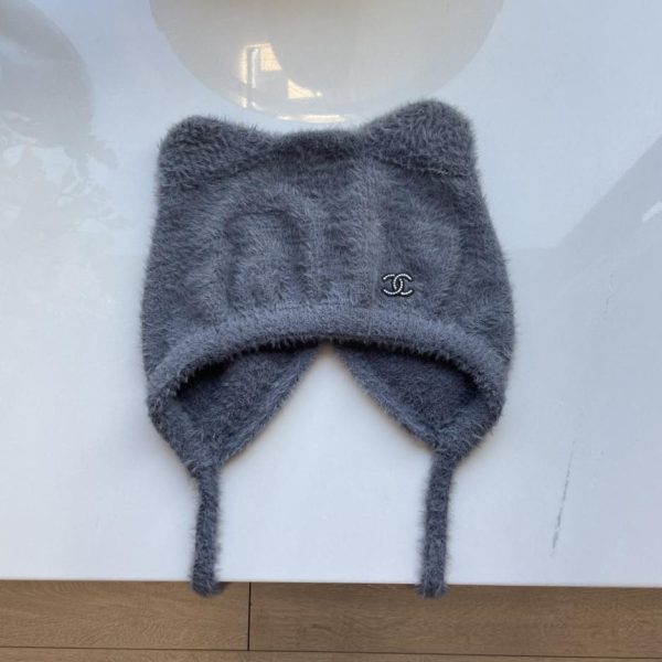 Chanel Xiaoxiang nuovo cappello lavorato a maglia con protezione per le orecchie di gatto